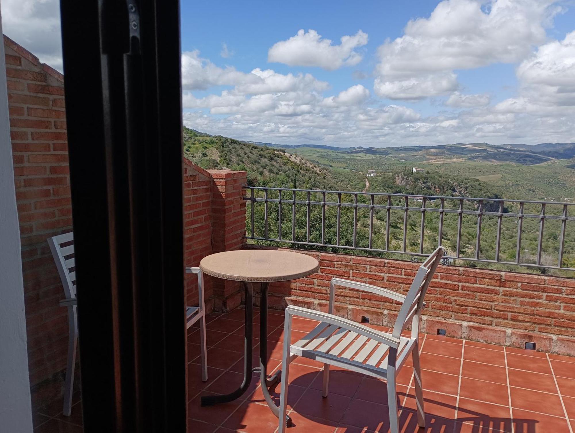 Hotel Rural Los Tadeos Zahara De La Sierra Eksteriør bilde