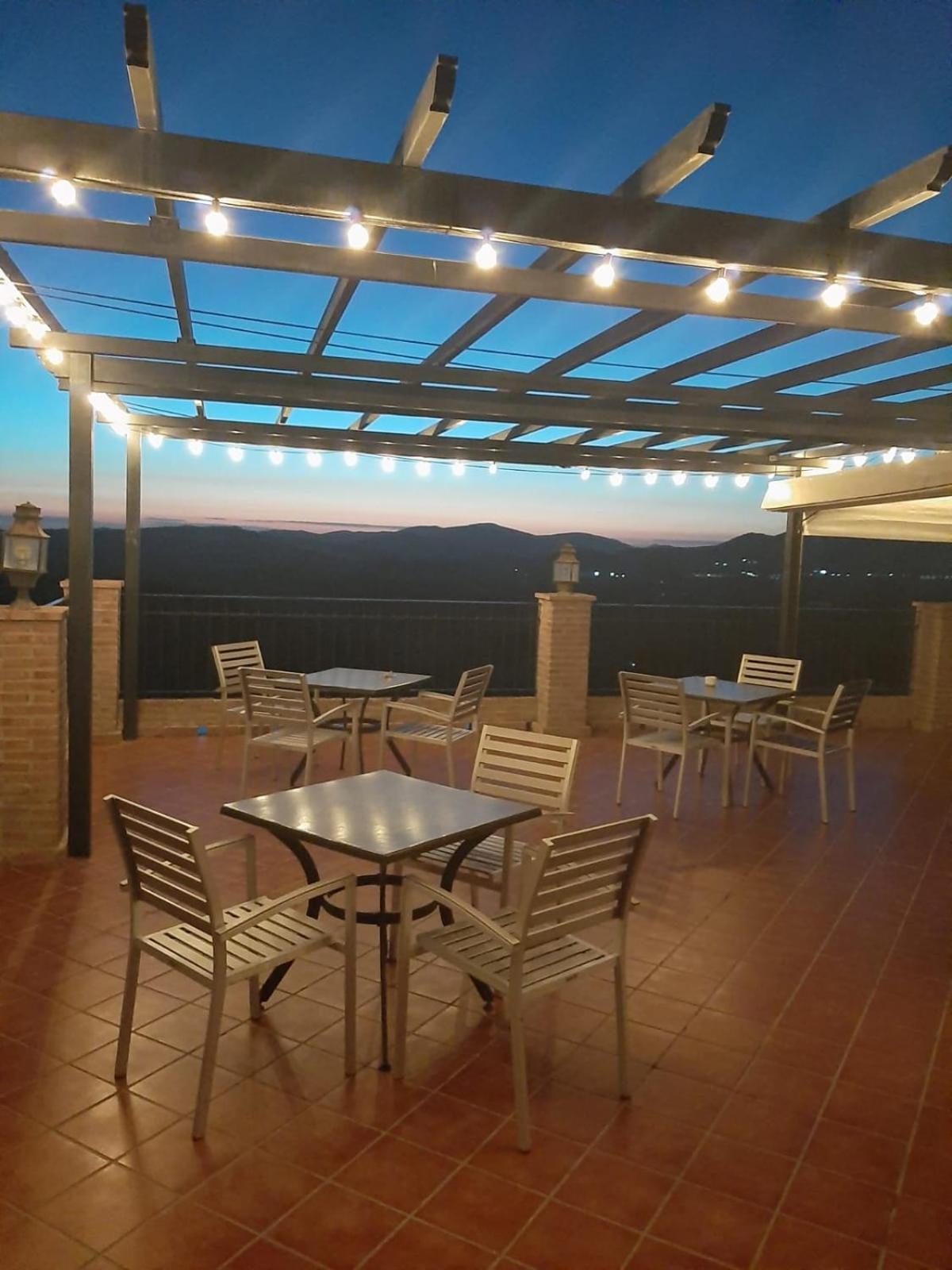 Hotel Rural Los Tadeos Zahara De La Sierra Eksteriør bilde